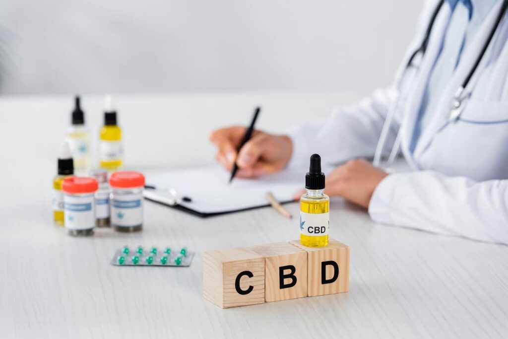 interacción CBD con medicamentos blog thecannabisweb